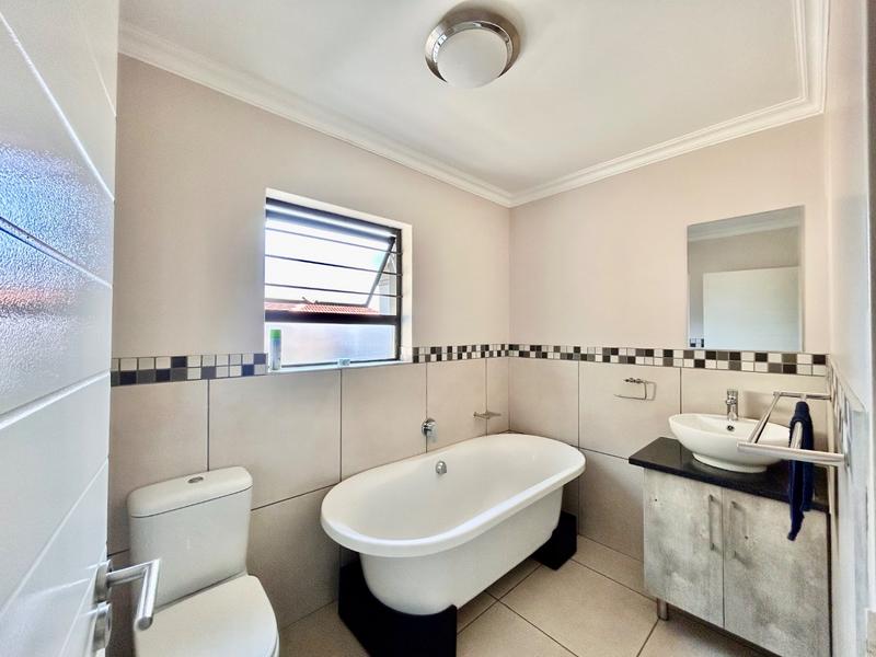 3 Bedroom Property for Sale in Ngwenya River Estate North West